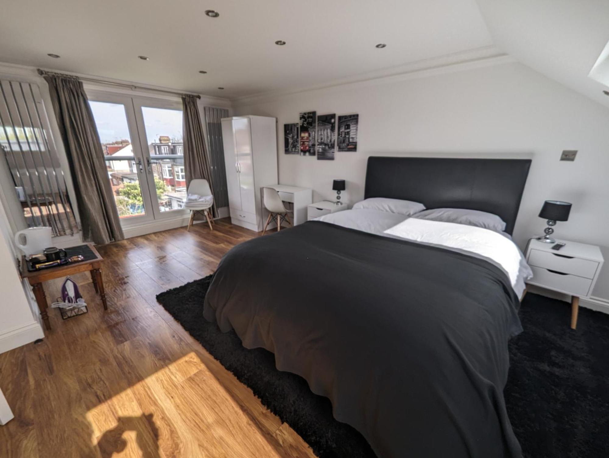 Luxury Hotel Rooms Palmers Green Exteriör bild